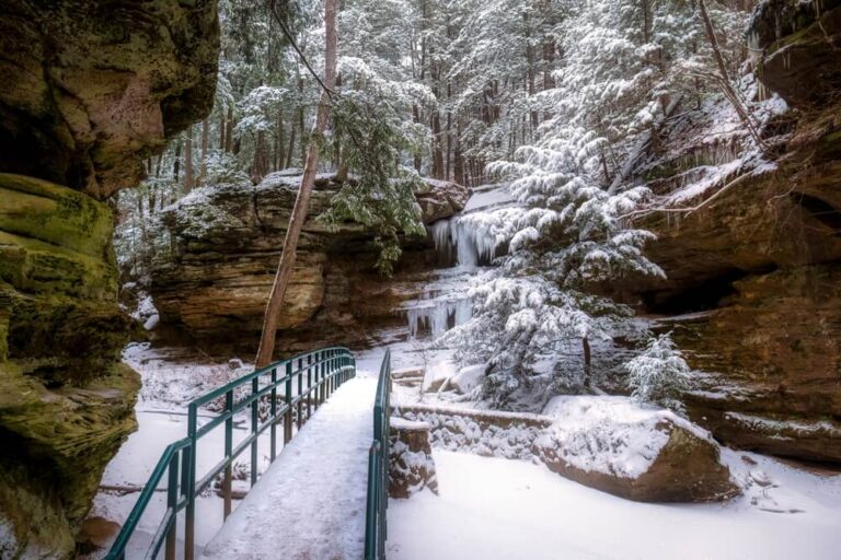 Things To Do in Hocking Hills During the Holiday Season
