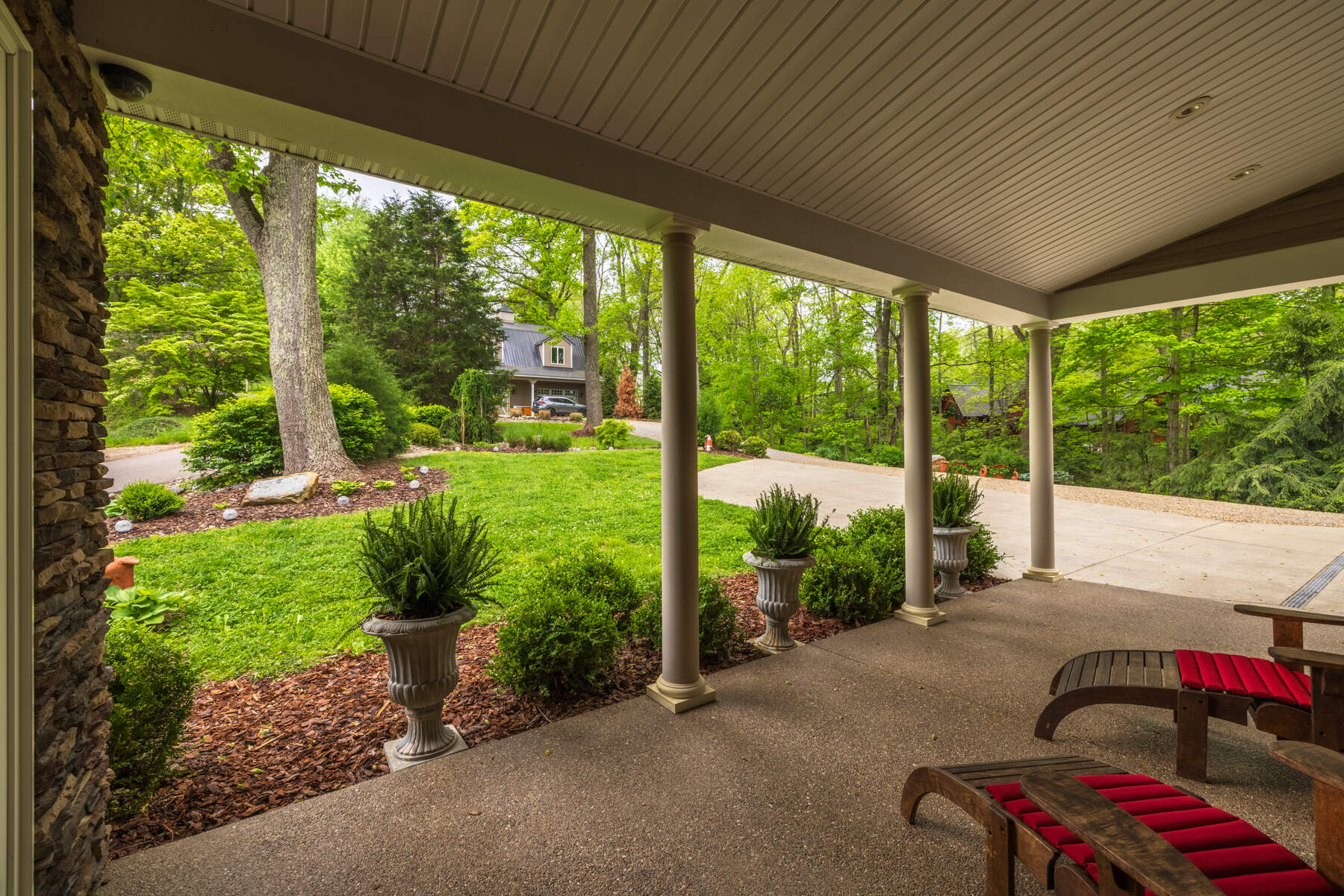 JZP_LakeVueExterior_006